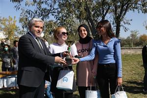 Üç Gün Sürecek ASÜ İğde Hasat Şenliği Başladı
