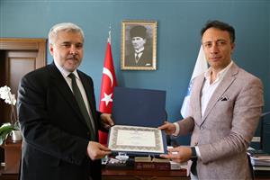 Kurumsallaşmaya Dönük Güzel İşler Üretildi