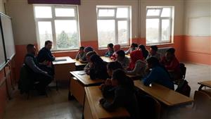 Şahin, Ortaokul Öğrencilerine Verdiği Sözü Yerine Getirdi 