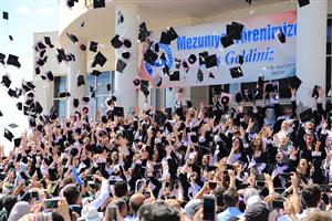 ASÜ’de Mezuniyet Törenleri 5-9 Temmuz Arası Yapılacak