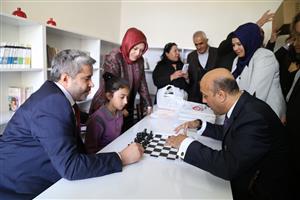 ASÜ Üçüncü Kütüphaneyi Alayhan Köyüne Kurdu 