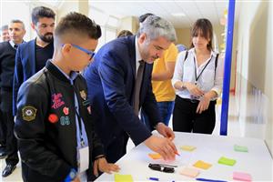 Araştır, Üret, Bilişimi Yönet