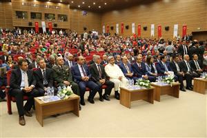 ASÜ’de Akademik Yıl Düzenlenen Törenle Başladı 