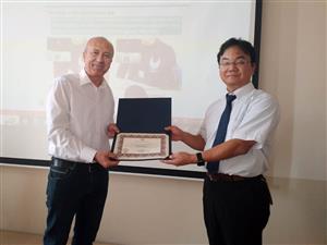 Ken’ichi Yano, ASÜ’de Robotik Mühendisliğini Anlattı