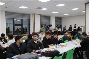 Rektör Arıbaş, Öğrencilerle  İftar Yemeğinde Buluştu