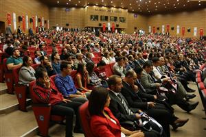 ASÜ’de Akademik Yıl Düzenlenen Törenle Başladı 