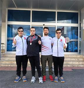 ASÜ’lü sporcular yüzmede  büyük başarı elde etti
