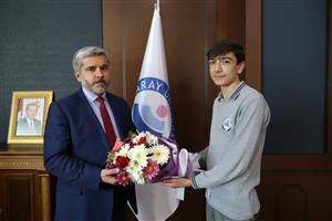Osman Gazi Anadolu Lisesi Heyeti Rektör Şahin’i Ziyaret Etti