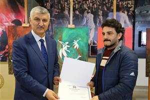 Sanat, Güzeli ve Estetiği Arama Çabasıdır 