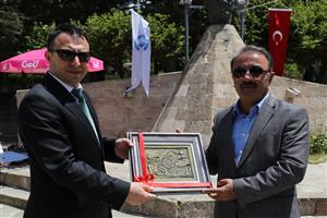 Sözlüklerde Karşılığı Olmayan Bir Zulümle Karşı Karşıyayız