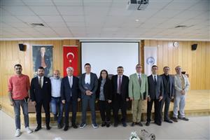 Finans sektörünün öncüleri ASÜ’de deneyimlerini paylaştı