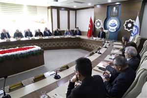Rektör Arıbaş, Okul Sekreterleriyle Buluştu 