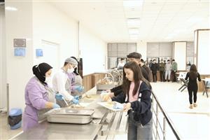 Rektör Arıbaş, Öğrencilerle  İftar Yemeğinde Buluştu