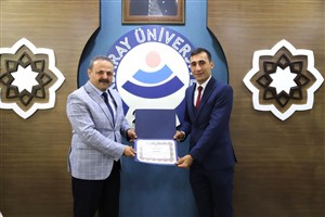 ASÜ’de en başarılı lisansüstü tez ödülleri sahiplerini buldu