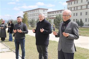 Depremlerde Hayatını Kaybeden ASÜ’lüler İçin Fidan Dikildi