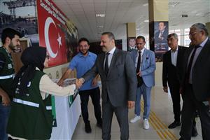 Kampüs Öğrencilerle Güzel, Hoş Geldiniz!