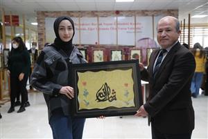 Sağlıkçılar Tezhip, Hat ve Ebru Sergisi Açtı