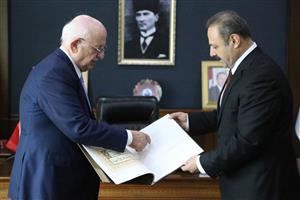 İsmail Kahraman Rektör Alpay Arıbaş’ı Ziyaret Etti