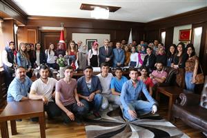 Giresun’dan Öğrenciler Rektör Şahin’i Ziyaret Etti 