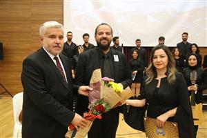 Güzel Sanatlar Öğrencilerinden 10 Kasım'a Özel Sergi ve Konser
