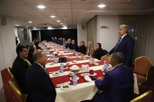 İşadamı Tıpırdamaz Tıp Öğrencilerini Ağırladı