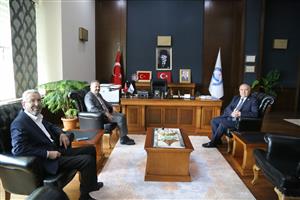 Ali Rıza Alaboyun ve Ahmet Yaşar Rektör Arıbaş’ı Ziyaret Etti