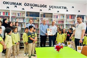 ASÜ Eğitim Fakültesi’nden 15 köy okuluna 43 bin kitap